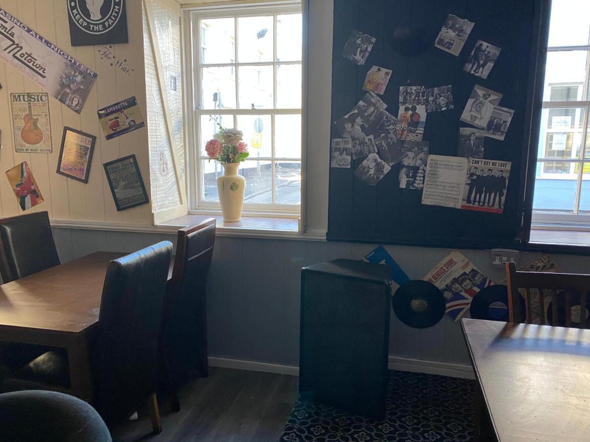 West Somerset Pub & Accommodation Watchet Bagian luar foto