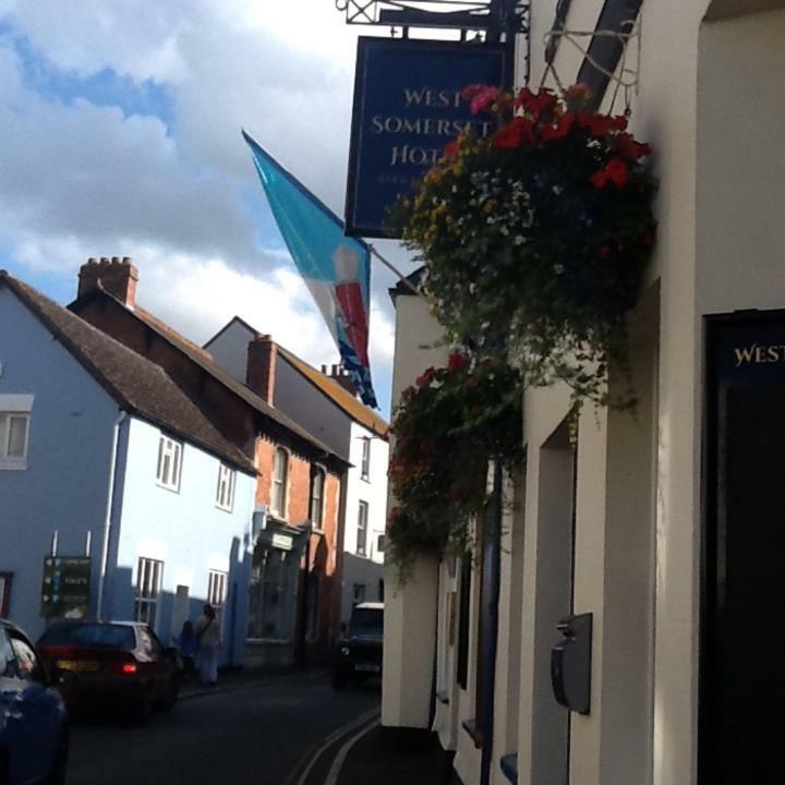West Somerset Pub & Accommodation Watchet Bagian luar foto